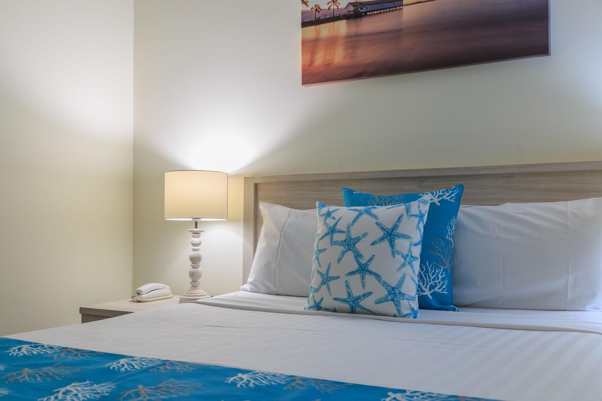 Macrossan House Boutique Holiday Apartments Порт Дуглас Экстерьер фото