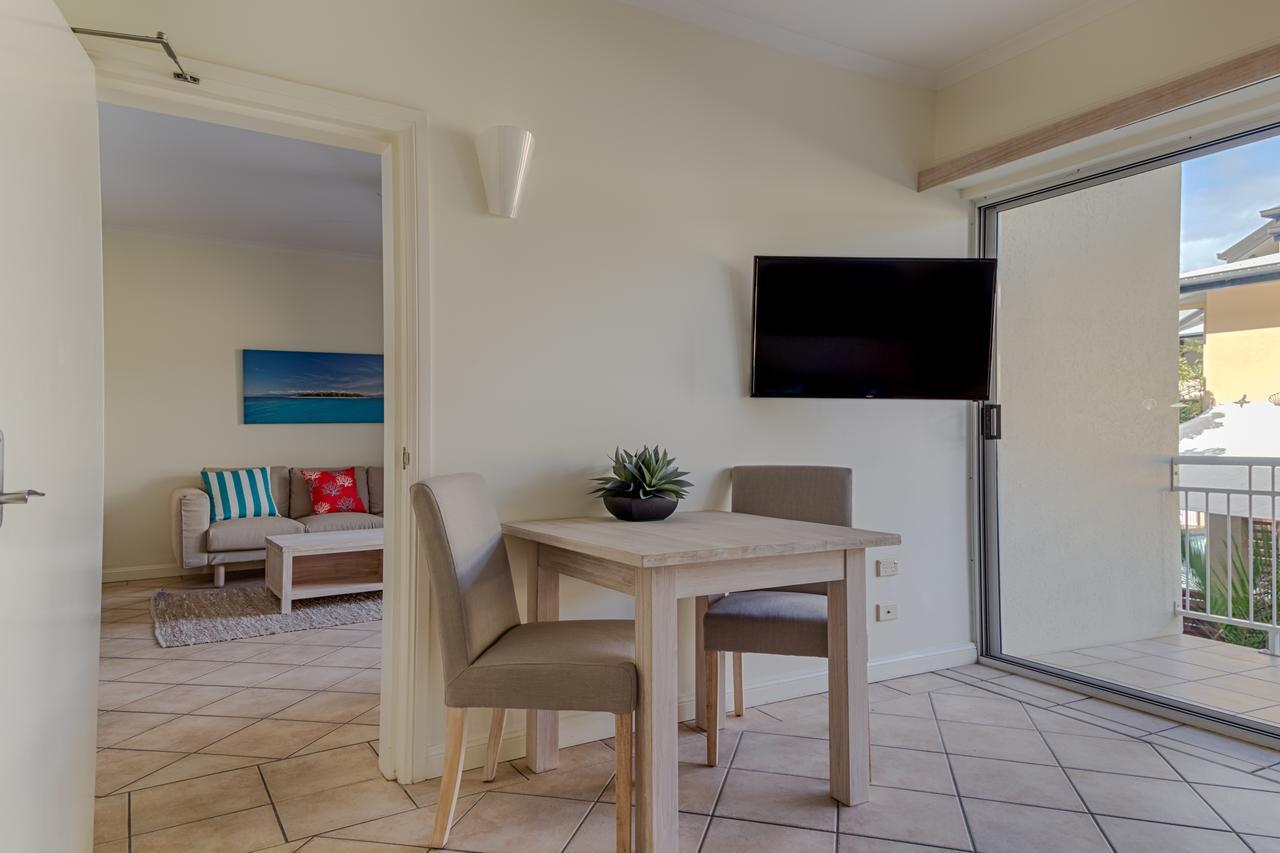 Macrossan House Boutique Holiday Apartments Порт Дуглас Экстерьер фото